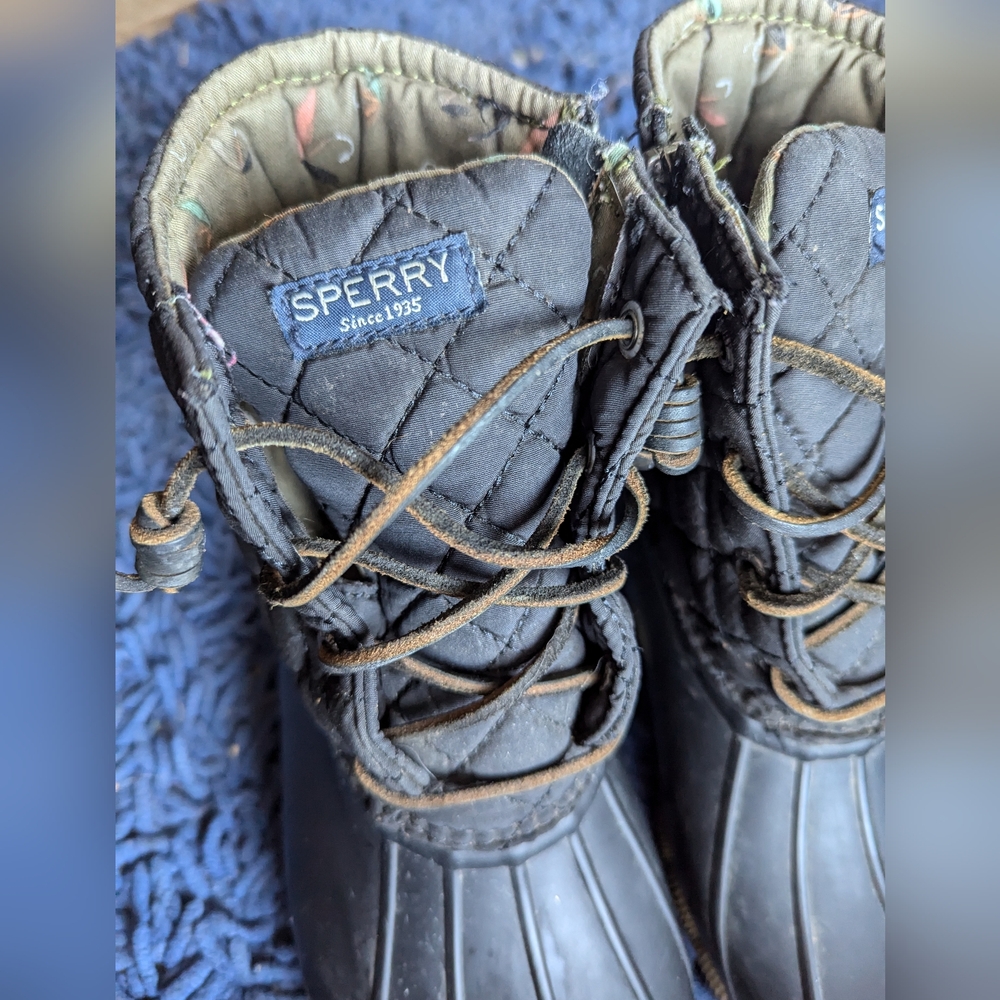 Duck Boots - Picture 3 of 4